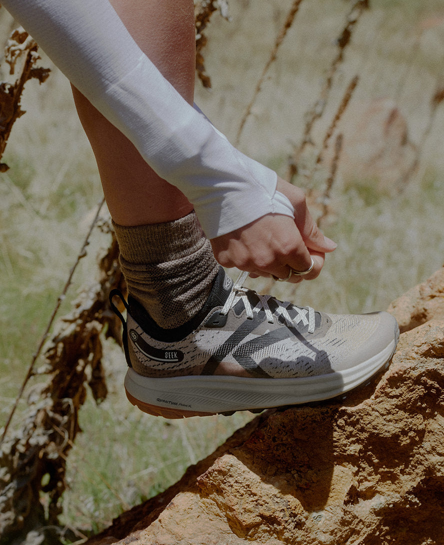 Women's Seek Trail Running Shoe  |  Safari/Black