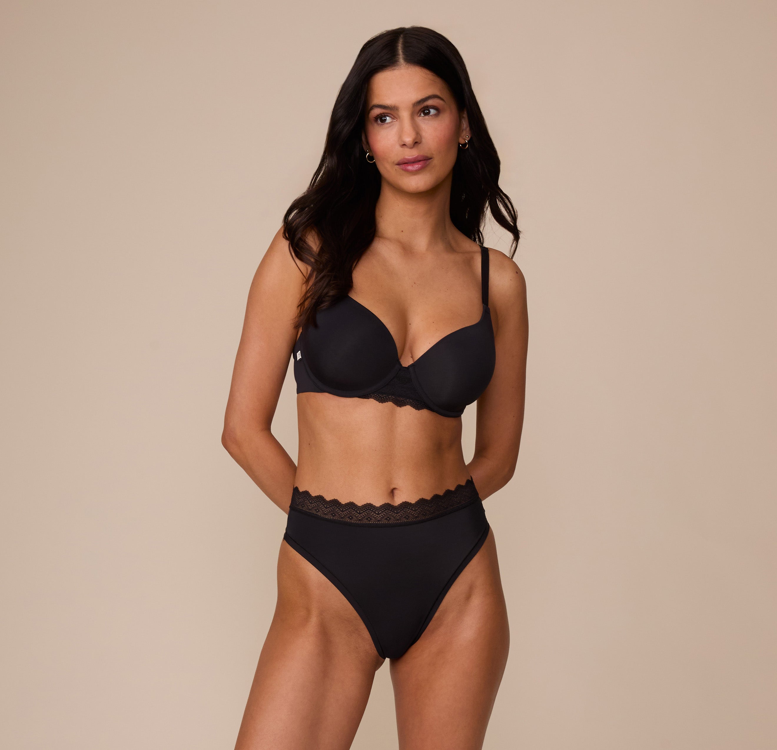 Base Lace T-Shirt Bra - Black
