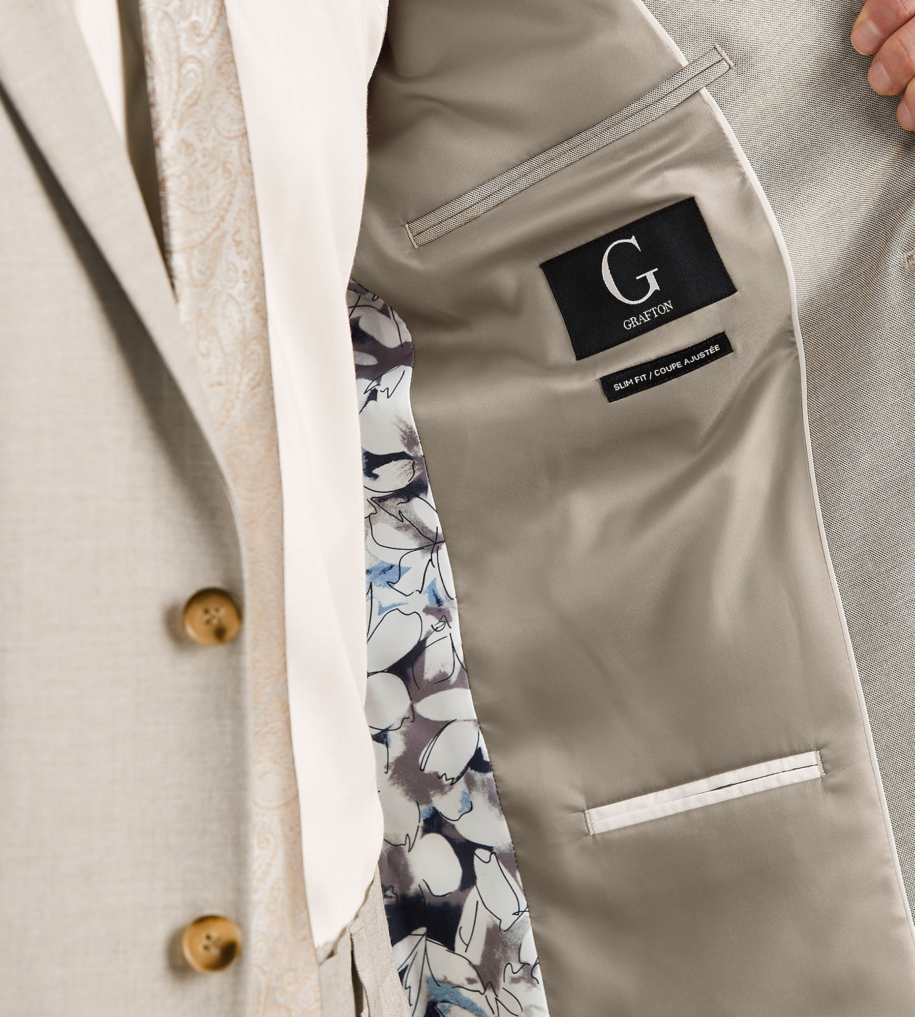 Modern Fit Tan Solid Suit
